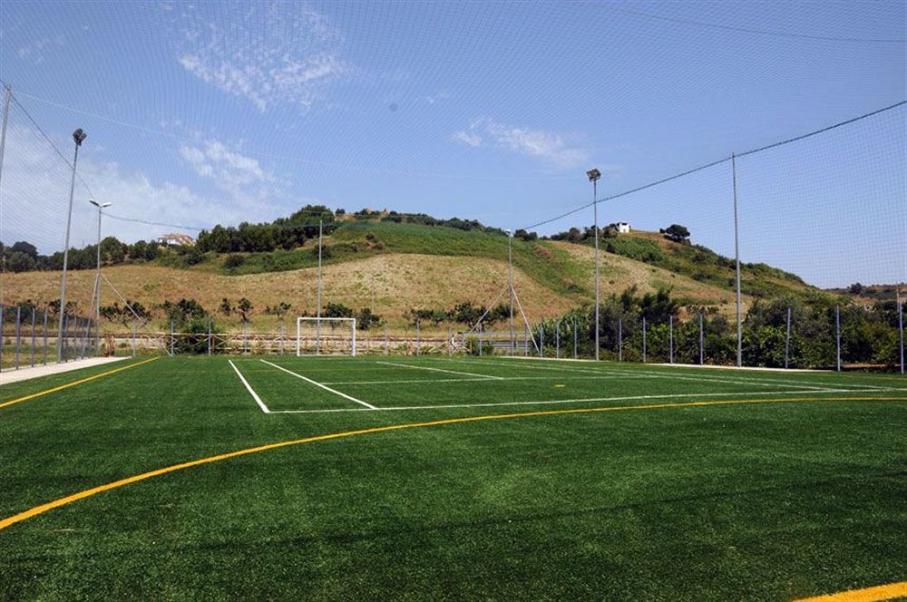 Baia Dei Canonici Aparthotel Villaggio Le Rocelle Exteriör bild